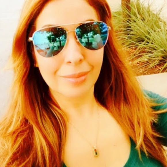 Meet your Posher, Lucy - Picture 1 of 1